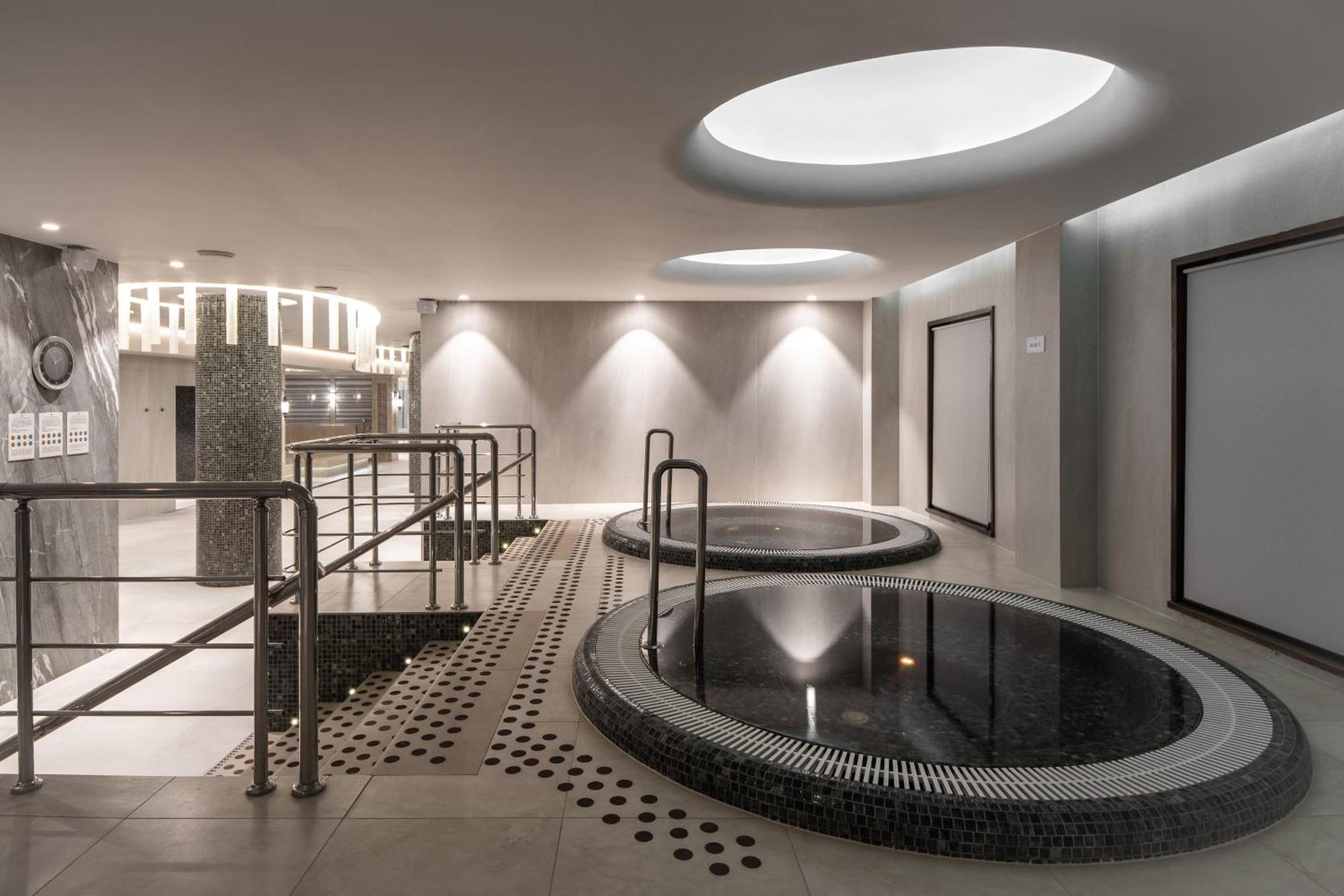 Aquaperla Hotel & Spa Kišiněv Exteriér fotografie